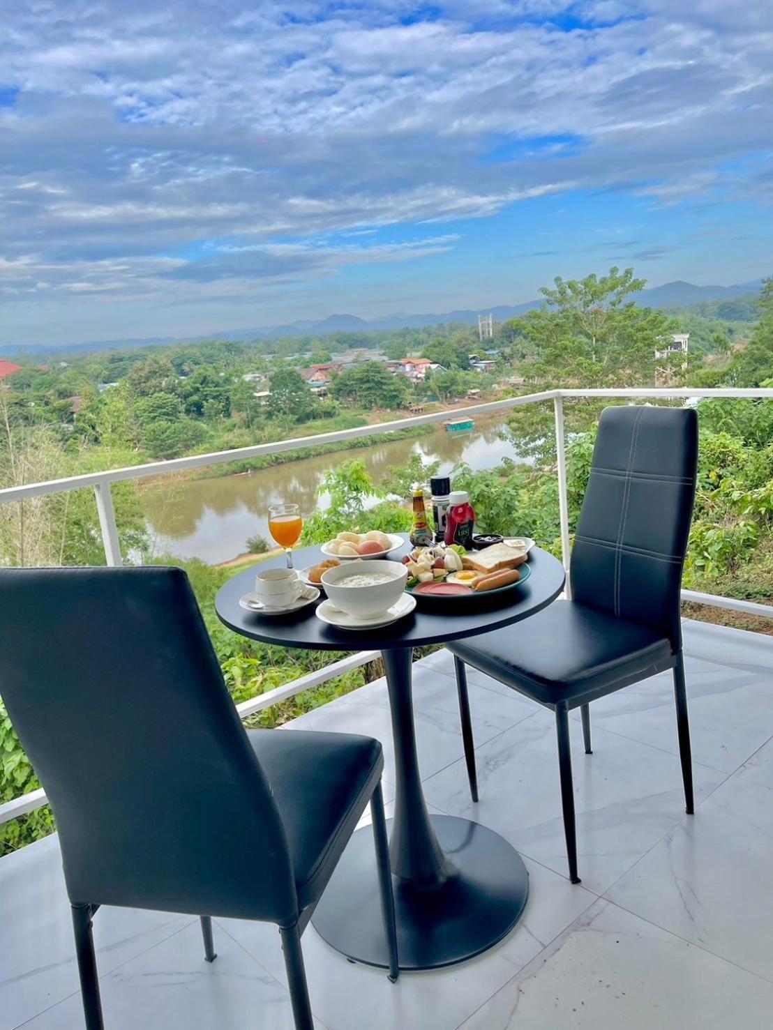 River Valley Resort แอทน่าน Zewnętrze zdjęcie